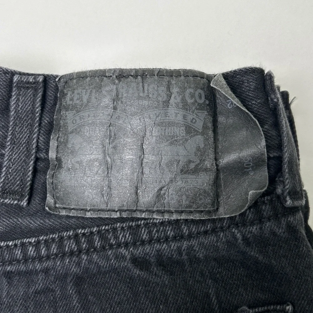 Levis Men 501 Original Fit Button Fly Straight Leg Jeans Size 38x28 Black Cotton